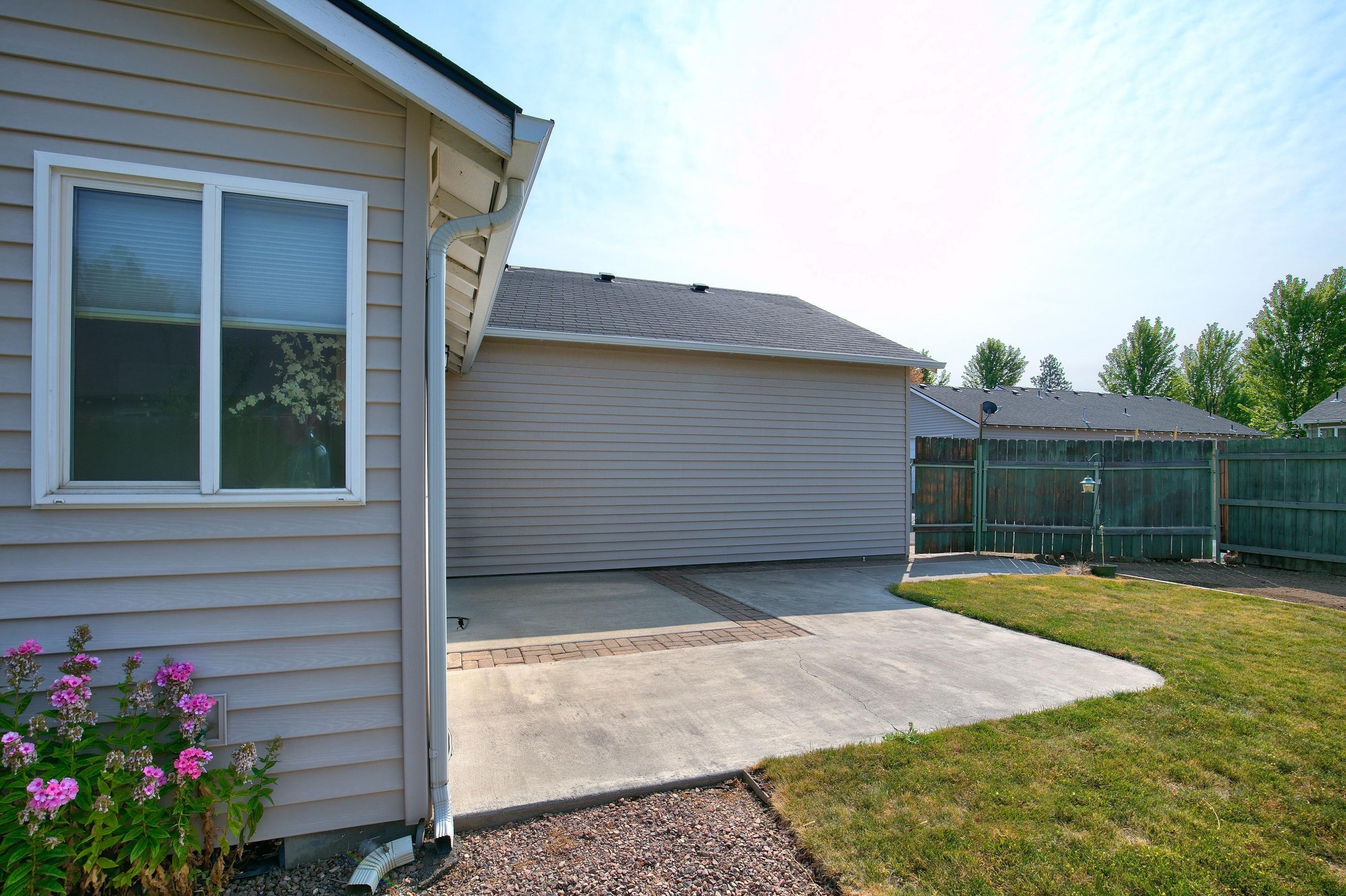 Larkspur - Residential