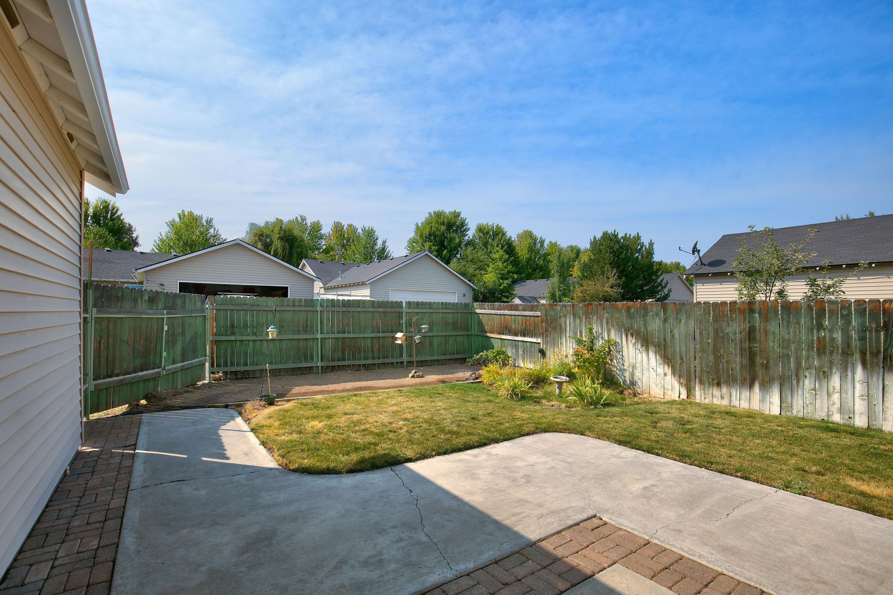 Larkspur - Residential