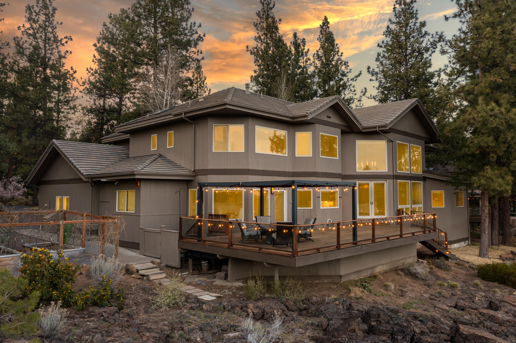 61015 River Bluff Trail