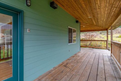 Tiny photo for 33910 Railroad Avenue, Gates, OR 97346 (MLS # 220216867)