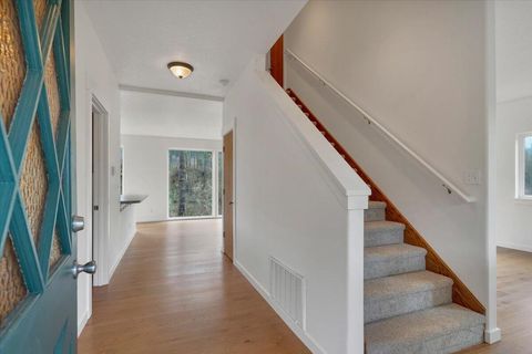 Tiny photo for 33910 Railroad Avenue, Gates, OR 97346 (MLS # 220216867)