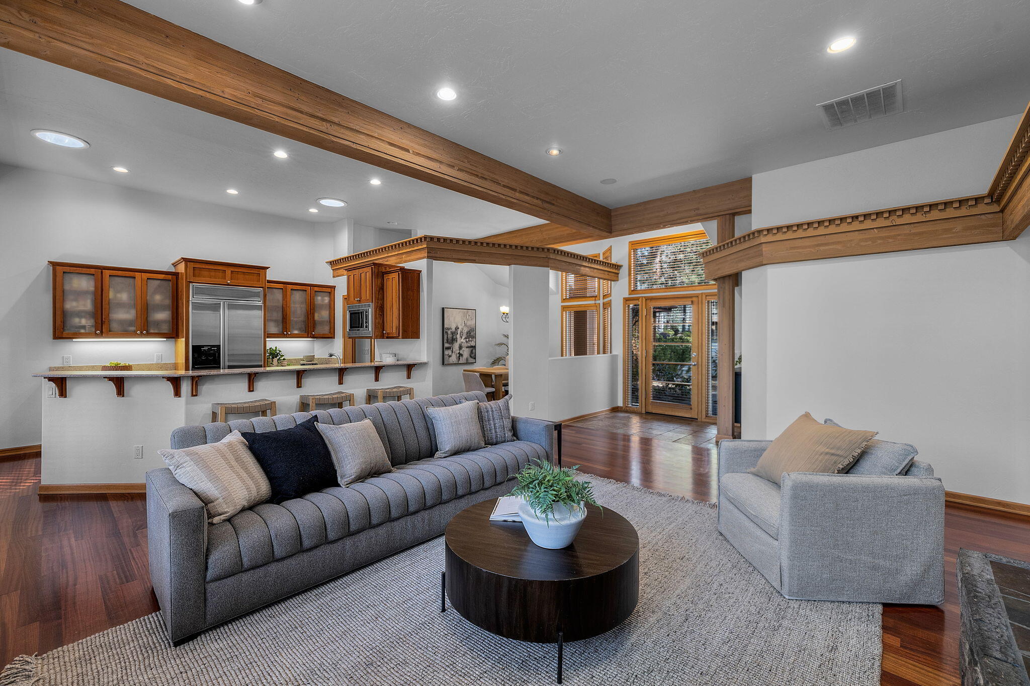 Broken Top - Residential