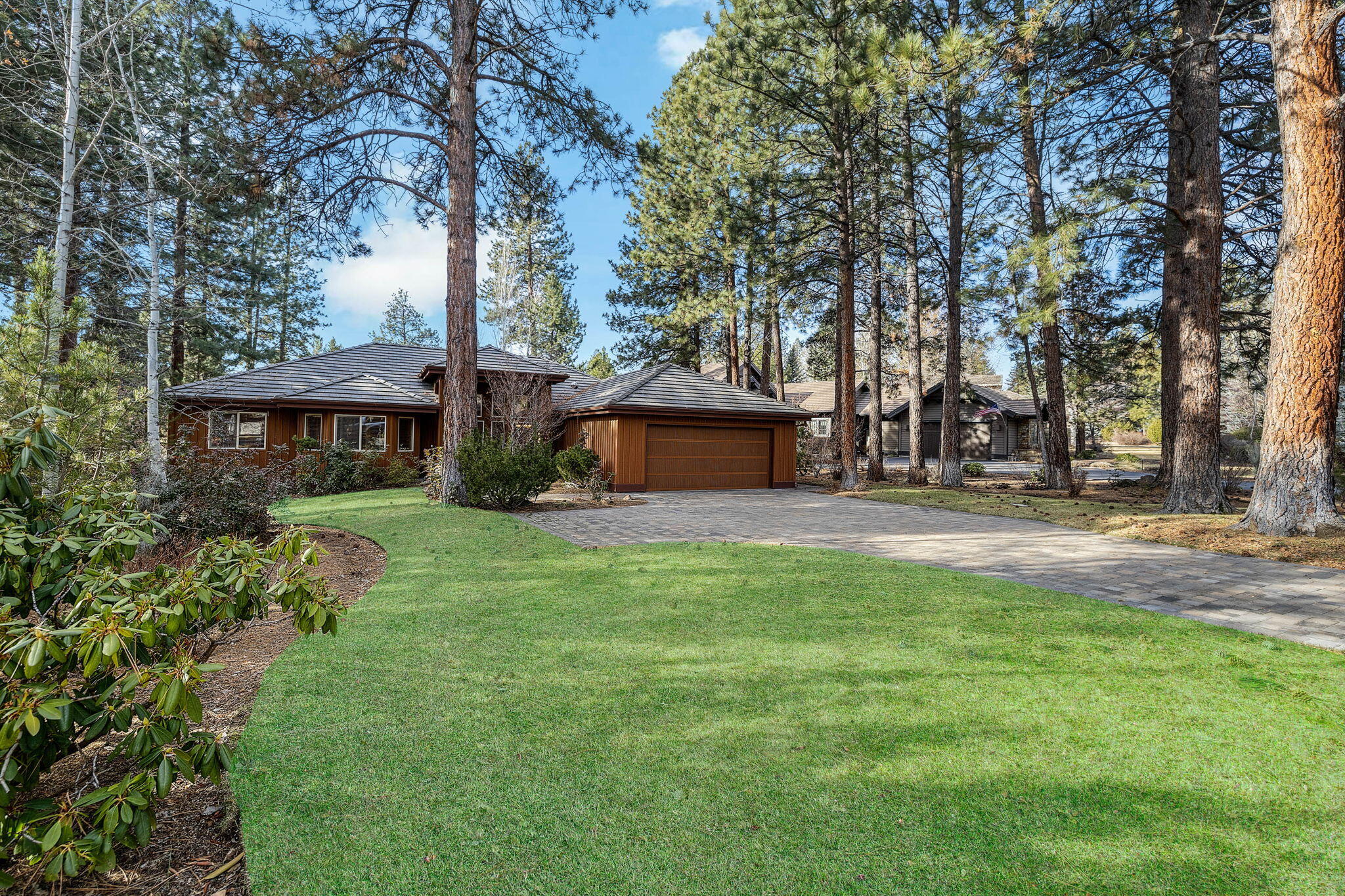 19557 Green Lakes Loop