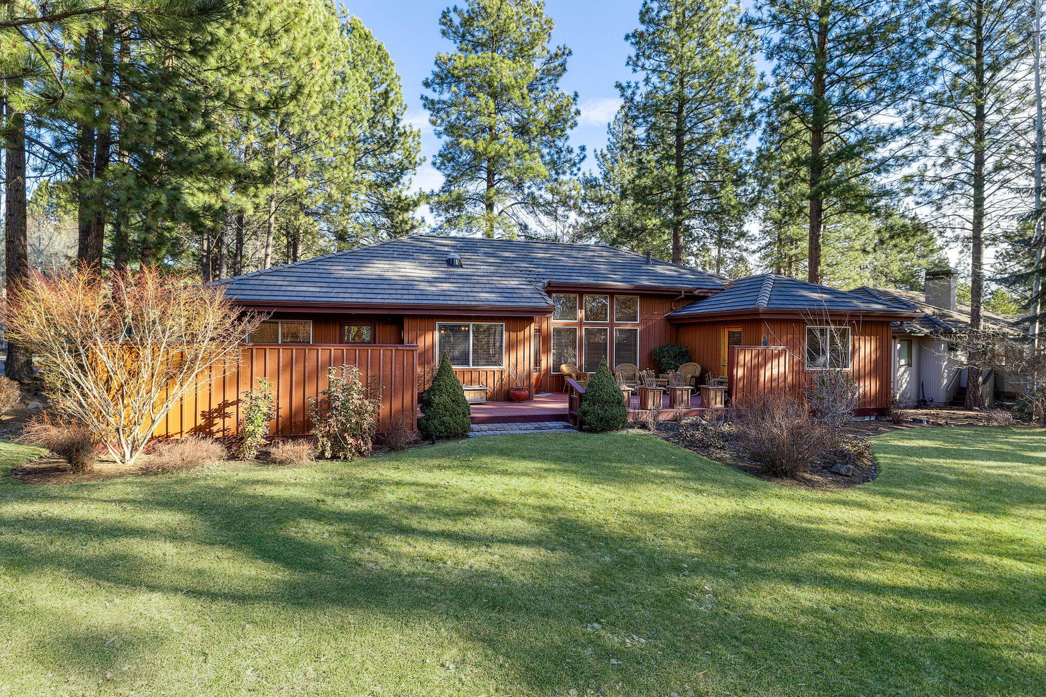 19557 Green Lakes Loop