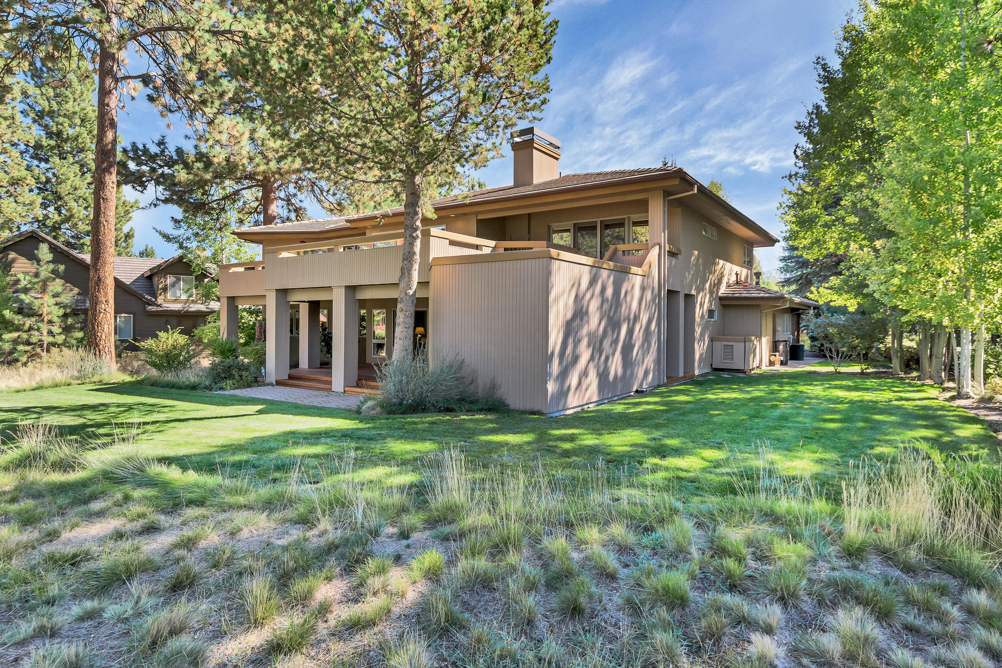 Broken Top - Residential