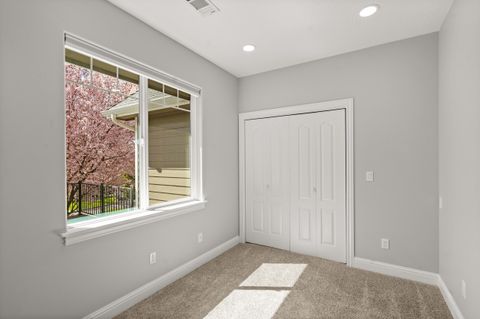 Tiny photo for 1868 NW F Street, Grants Pass, OR 97526 (MLS # 220217693)