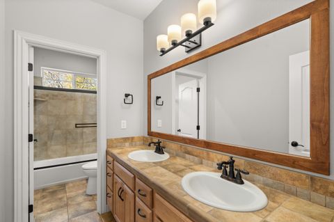 Tiny photo for 1868 NW F Street, Grants Pass, OR 97526 (MLS # 220217693)