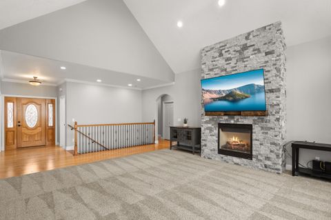 Tiny photo for 1868 NW F Street, Grants Pass, OR 97526 (MLS # 220217693)