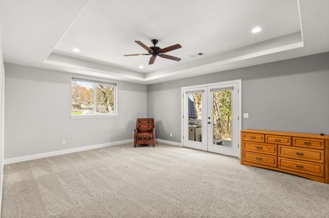 Tiny photo for 1868 NW F Street, Grants Pass, OR 97526 (MLS # 220217693)