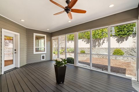 Tiny photo for 1868 NW F Street, Grants Pass, OR 97526 (MLS # 220217693)