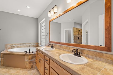 Tiny photo for 1868 NW F Street, Grants Pass, OR 97526 (MLS # 220217693)