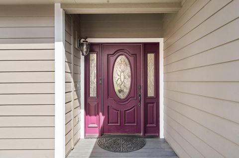 Tiny photo for 1868 NW F Street, Grants Pass, OR 97526 (MLS # 220217693)