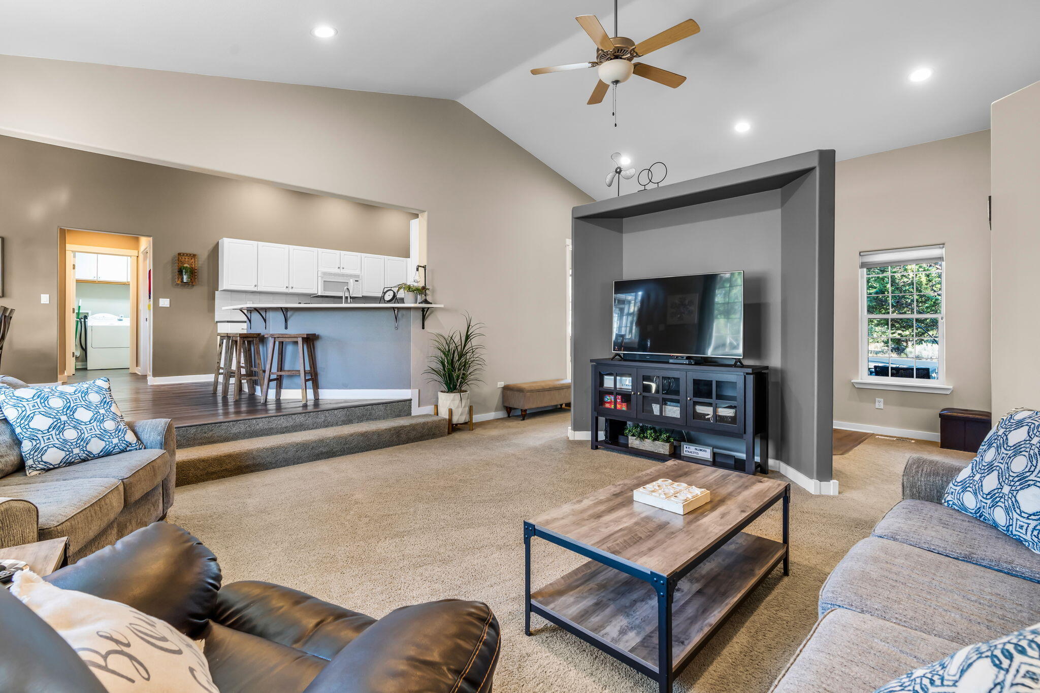 Eagle Crest - Residential