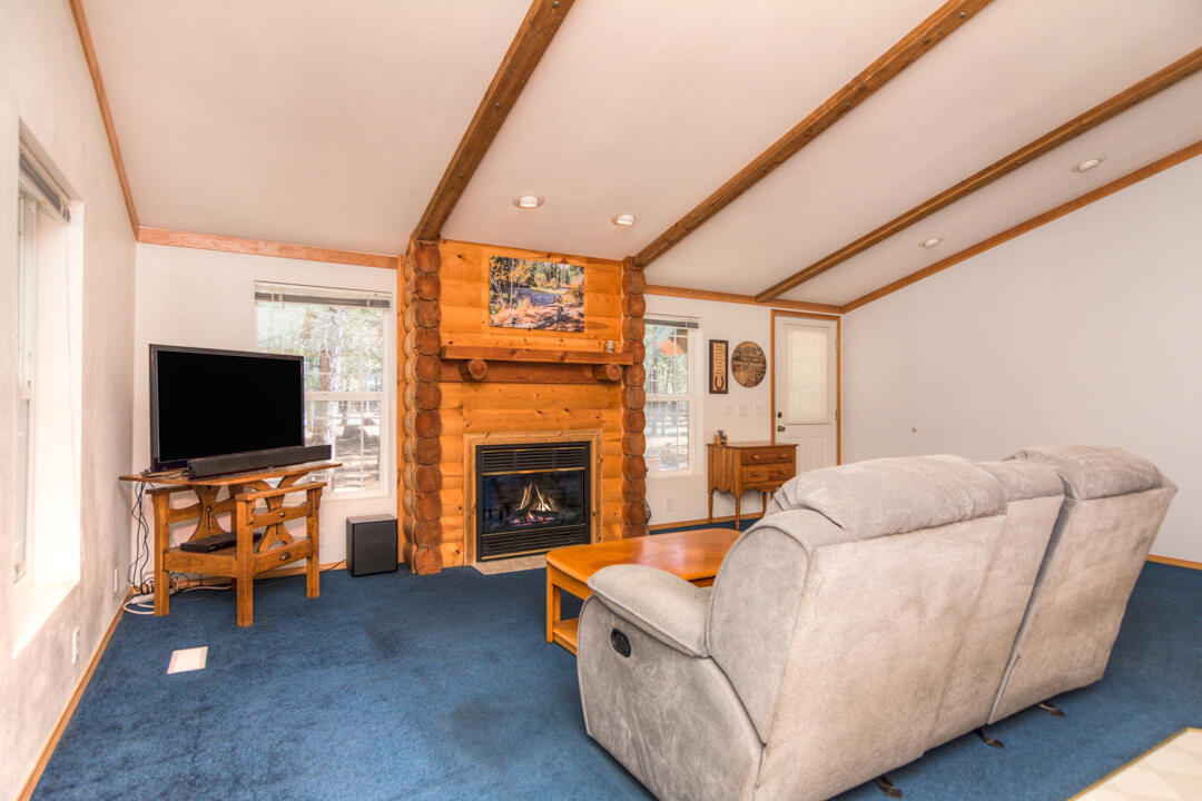 Ponderosa Pines - Residential