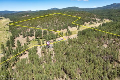 Tiny photo for 29001 NE Duncan Creek RD, Prineville, OR 97754 (MLS # 220224512)