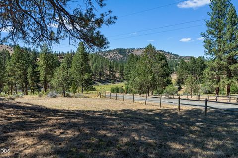 Tiny photo for 29001 NE Duncan Creek RD, Prineville, OR 97754 (MLS # 220224512)