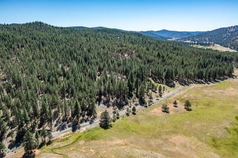Tiny photo for 29001 NE Duncan Creek RD, Prineville, OR 97754 (MLS # 220224512)