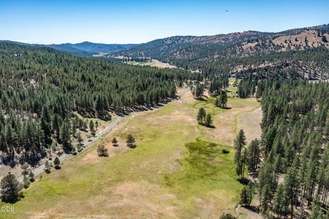 Tiny photo for 29001 NE Duncan Creek RD, Prineville, OR 97754 (MLS # 220224512)