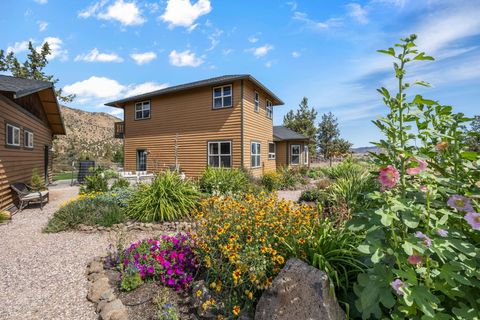 Tiny photo for 3885 NE Xenolith Street, Terrebonne, OR 97760 (MLS # 220213035)