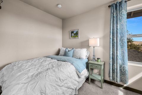 Tiny photo for 3885 NE Xenolith Street, Terrebonne, OR 97760 (MLS # 220213035)