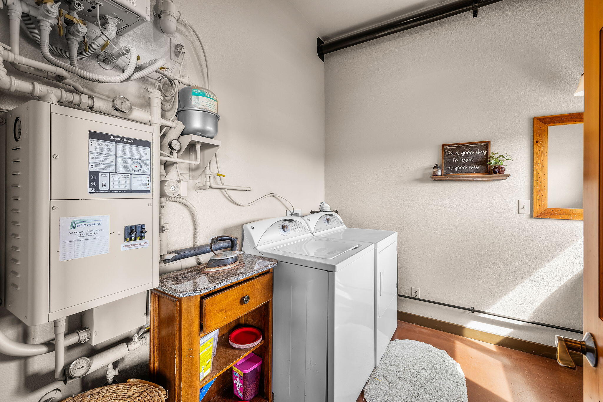 Rock And River - Residential