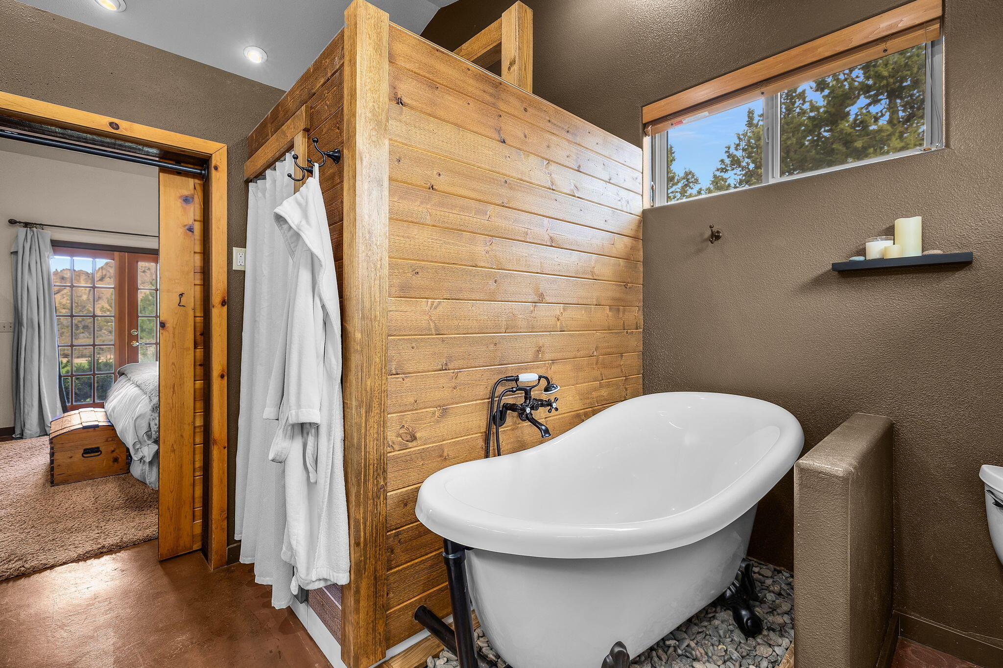 Rock And River - Residential