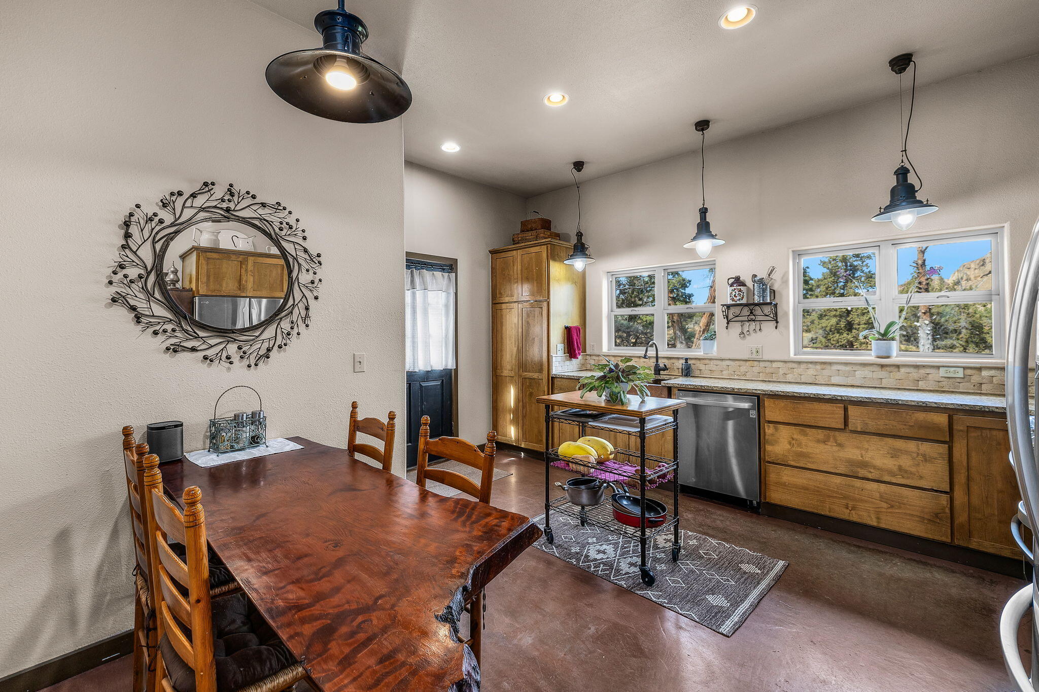 Rock And River - Residential