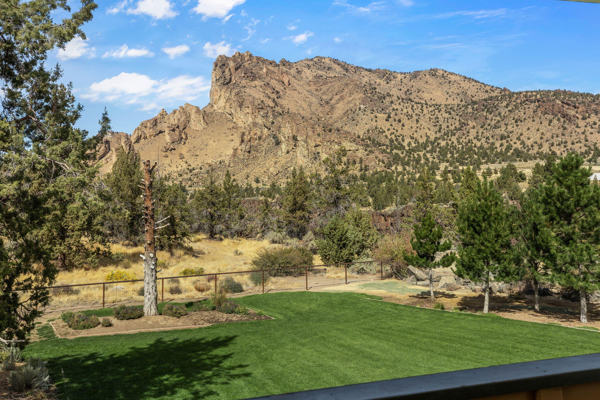 Rock And River - Residential