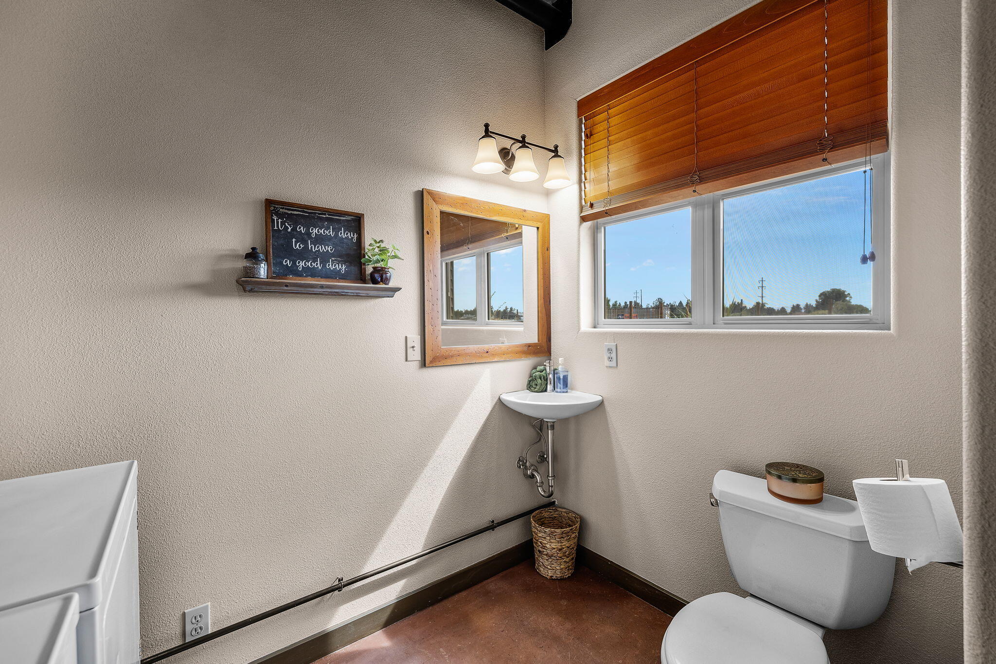 Rock And River - Residential