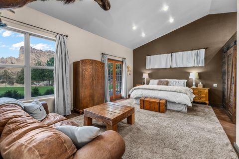 Tiny photo for 3885 NE Xenolith Street, Terrebonne, OR 97760 (MLS # 220213035)