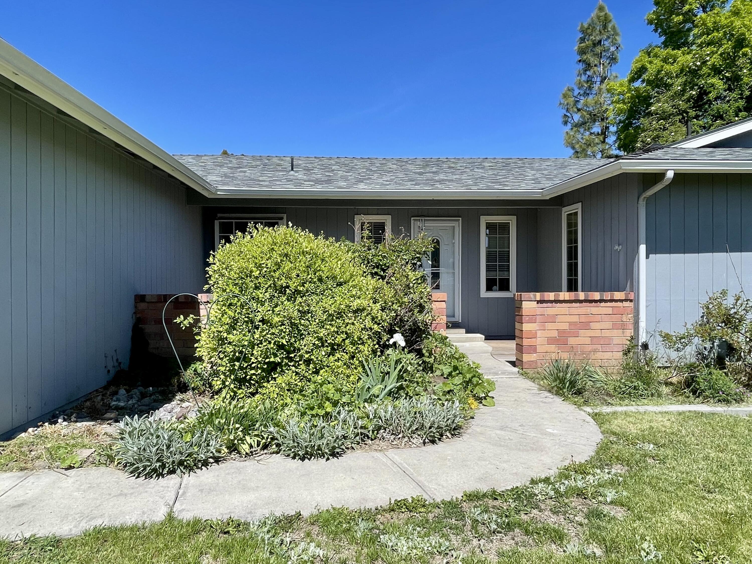 3512 Coronado Way