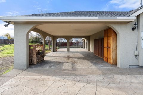 Tiny photo for 1924 Myers Lane, Medford, OR 97501 (MLS # 220212018)