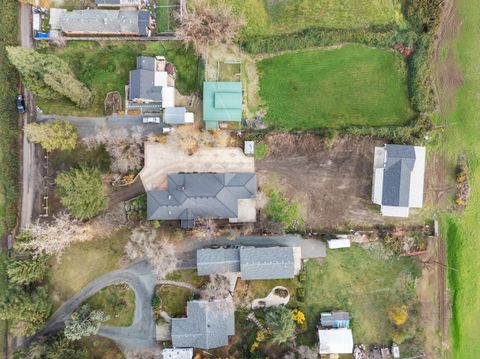 Tiny photo for 1924 Myers Lane, Medford, OR 97501 (MLS # 220212018)