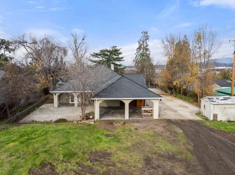 Tiny photo for 1924 Myers Lane, Medford, OR 97501 (MLS # 220212018)