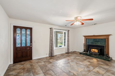 Tiny photo for 1924 Myers Lane, Medford, OR 97501 (MLS # 220212018)