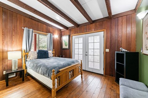 Tiny photo for 975 NW Starlite Place, Grants Pass, OR 97526 (MLS # 220213854)