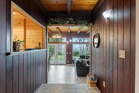 Tiny photo for 975 NW Starlite Place, Grants Pass, OR 97526 (MLS # 220213854)