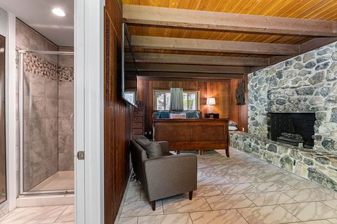 Tiny photo for 975 NW Starlite Place, Grants Pass, OR 97526 (MLS # 220213854)