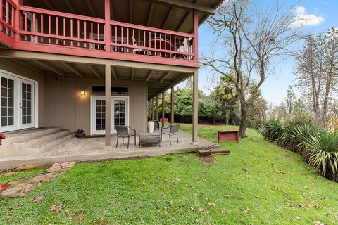 Tiny photo for 975 NW Starlite Place, Grants Pass, OR 97526 (MLS # 220213854)