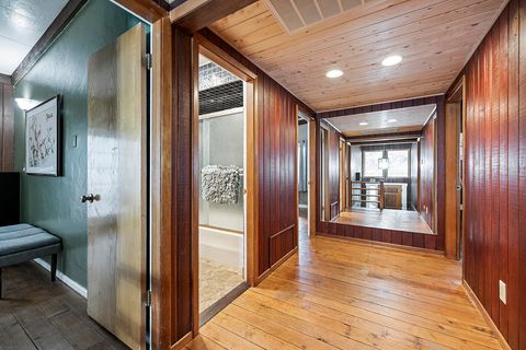 Tiny photo for 975 NW Starlite Place, Grants Pass, OR 97526 (MLS # 220213854)