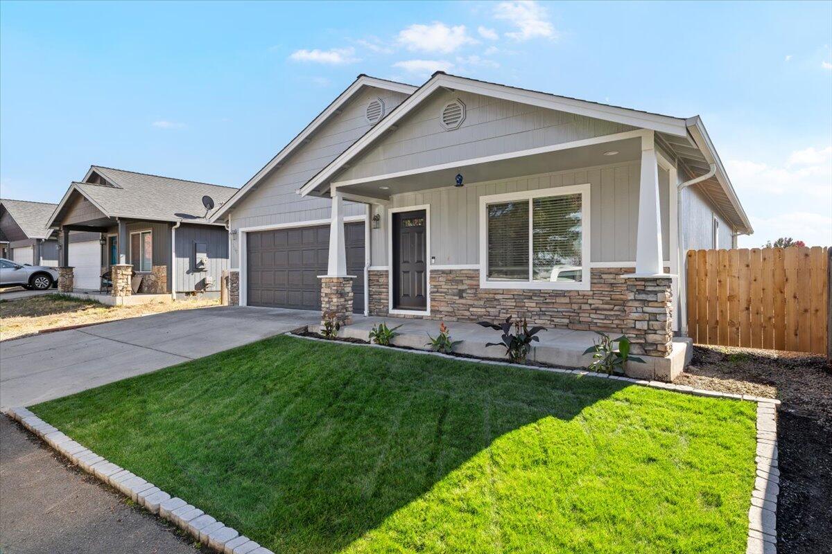 High Pointe Meadows - Residential