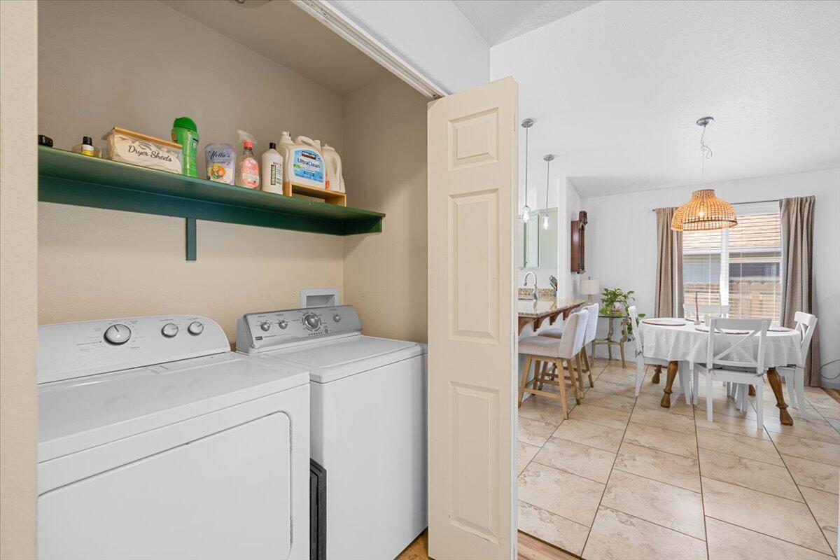 High Pointe Meadows - Residential