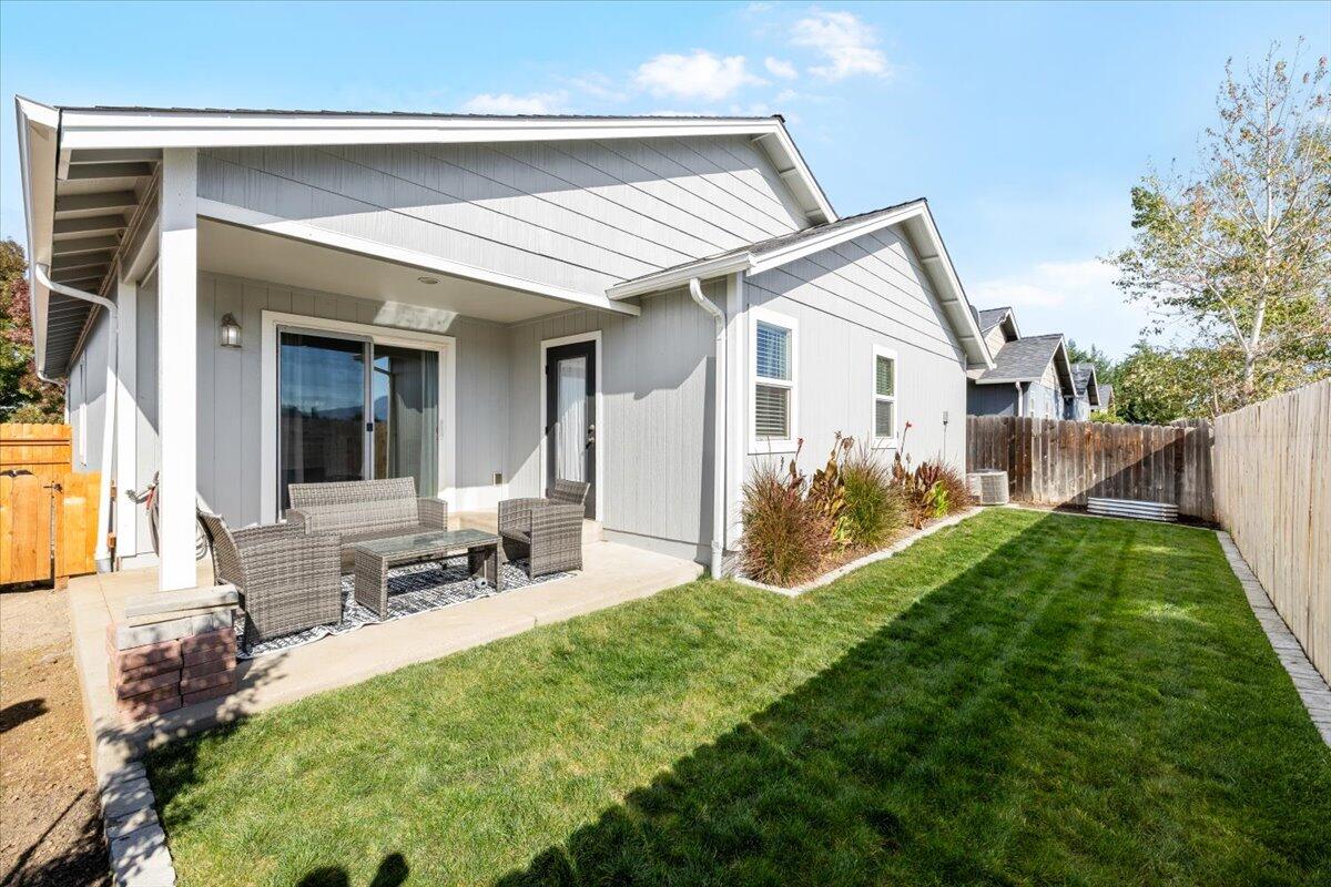 High Pointe Meadows - Residential