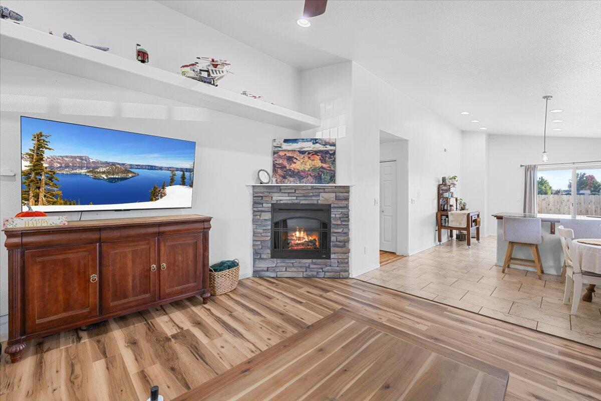 High Pointe Meadows - Residential