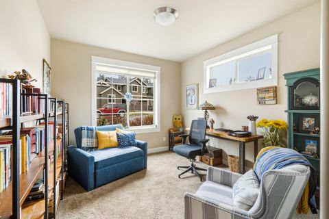 Tiny photo for 60414 Hedgewood Lane, Bend, OR 97702 (MLS # 220213116)