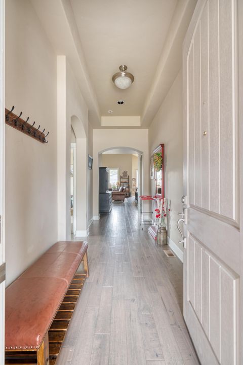 Tiny photo for 60414 Hedgewood Lane, Bend, OR 97702 (MLS # 220213116)