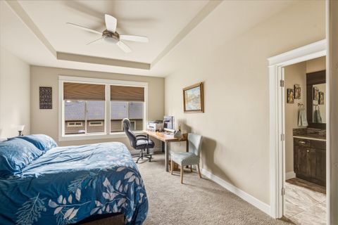 Tiny photo for 60414 Hedgewood Lane, Bend, OR 97702 (MLS # 220213116)