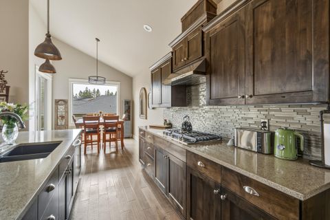 Tiny photo for 60414 Hedgewood Lane, Bend, OR 97702 (MLS # 220213116)