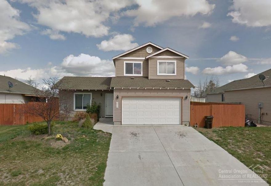 Great NW Redmond Home Close to parkway Shopping and Schools. Quiet Street. large fenced back yard with covered Patio. Subject to buyer assuming current tenant lease till 7-31-17. Cla for details