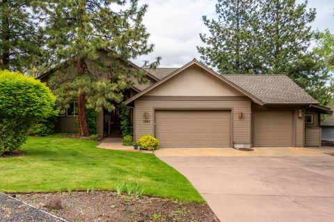 2932 NW Fairway Heights Drive Bend OR 97703